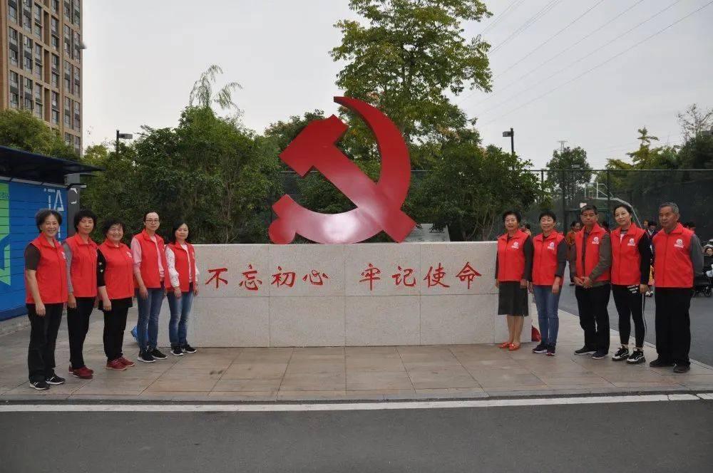 文旅岳阳全球摇人 | 岳阳超可爱的美女小姐姐洞庭湖边秀舞姿